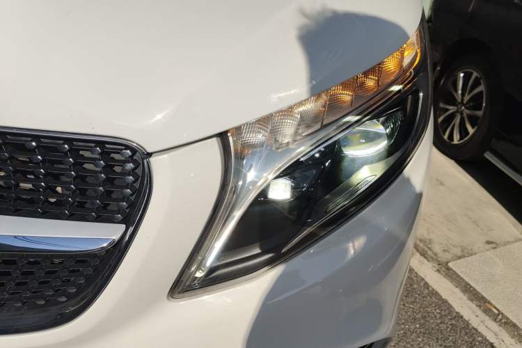 Used Mercedes-Benz V-Class 2020 V 260 L Long-wheelbase Luxury Edition
