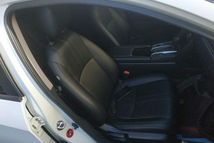 Used Honda Civic 2016 180TURBO CVT Comfort Version