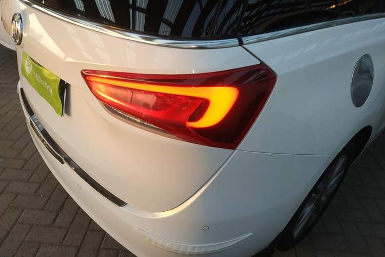 Used Buick GL6 2019 18T 6-Seater Connected Luxury Version China VI Standard
