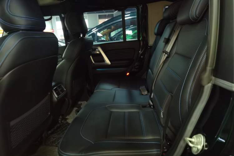 Used BAIC Off-Road BJ40 2023 2.0T Automatic Four-Wheel Drive Urban Hunter Edition Chivalrous Type
