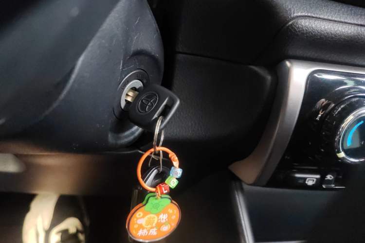 Used Toyota YARiS L 2019 1.5E CVT Dynamic Edition China VI compliant
