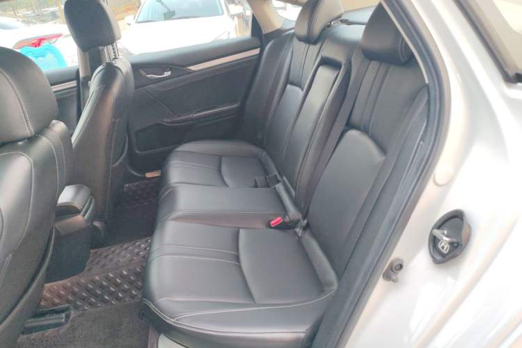 Used Honda Civic 2016 220TURBO Manual Luxury Edition
