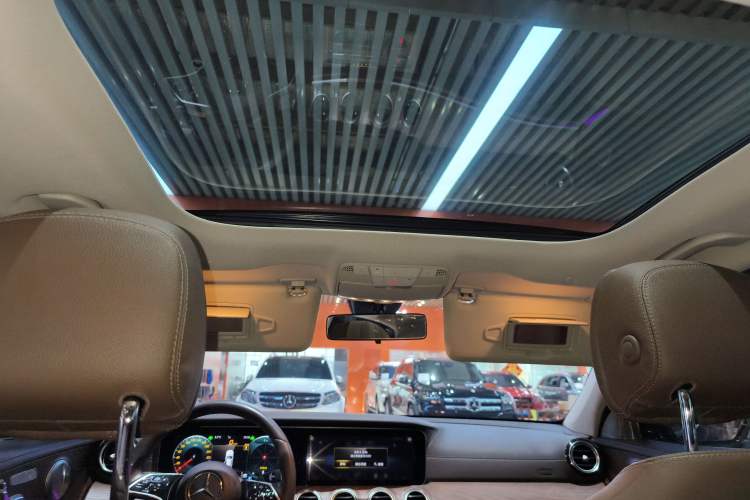 Used Mercedes-Benz E-Class 2023 Facelift E 260 L
