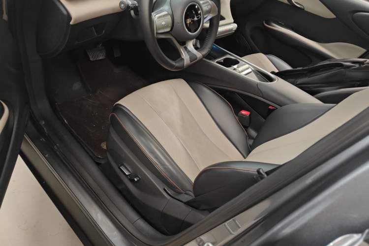 Used BYD Dolphin 2023 420 km Fashion Edition
