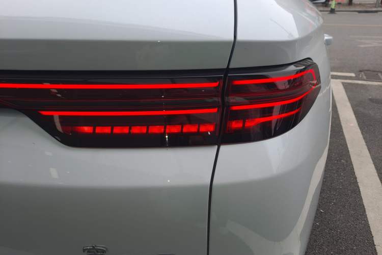 Used BYD Song Pro New Energy 2025 Second-Generation Intelligent Driving Version DM-i 115KM Excellence Edition
