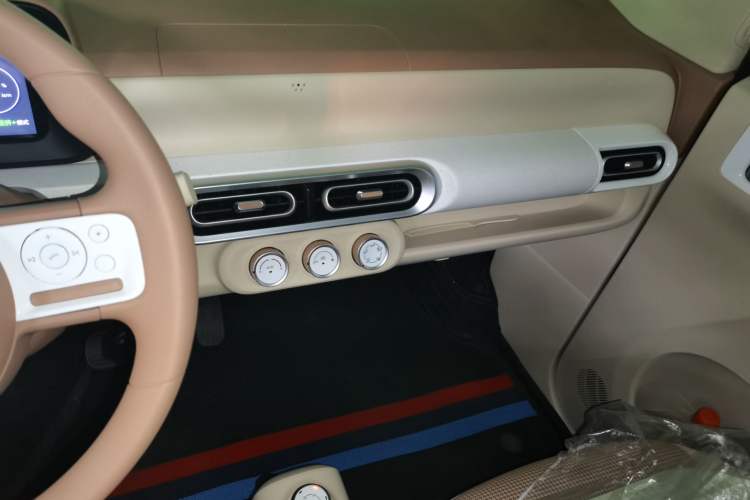 Used Wuling Hongguang MINIEV 2024 3rd Generation 215km Youth Edition
