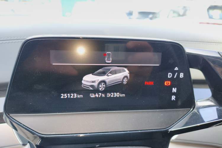 Used Volkswagen ID.6 CROZZ 2022 Long-Range PRO Edition
