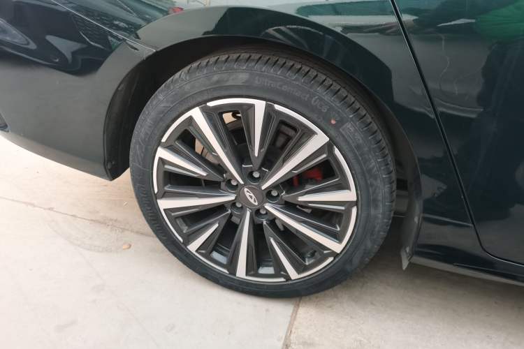 Used Chery Arrizo 8 2023 High-Energy Edition 2.0T DCT Luxury