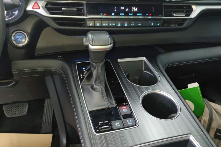 Used Toyota Sienna 2021 2.5L Hybrid Premium Edition