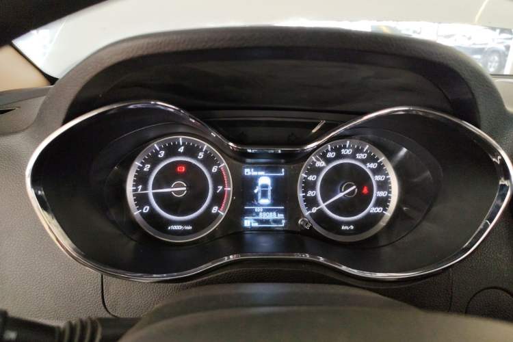 Used Baojun 560 2016 1.8L Manual Elite Version
