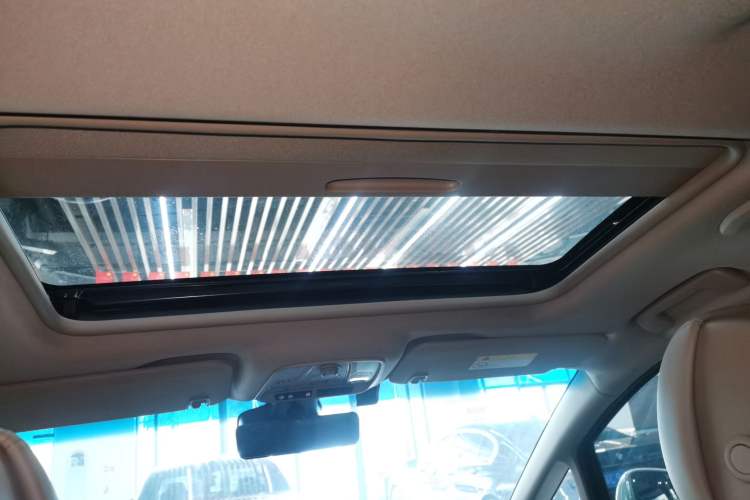 Used Buick GL8 2021 ES Landtrek 653T Luxury Model
