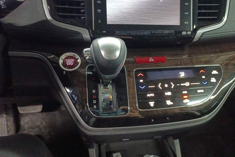 Used Honda Odyssey 2017 2.4L Supreme Edition
