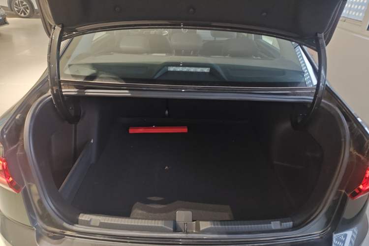 Used Volkswagen Bora 2023 300TSI DSG Prestige Edition
