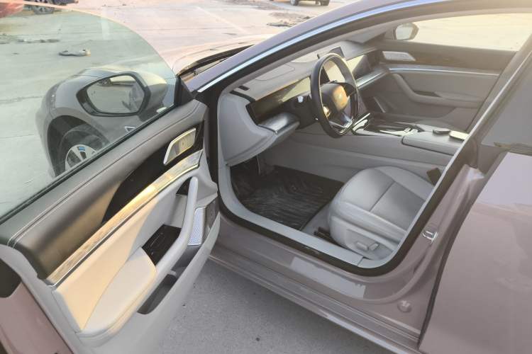 Used NETA S 2022 Pure Electric 715 km Range Rear-Wheel Drive Mid-Range Version