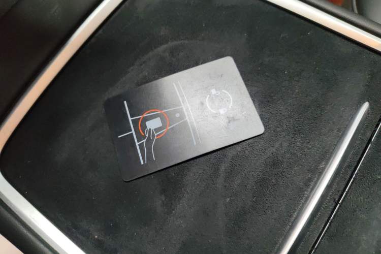 Used Tesla Model Y 2024 Long-Range All-Wheel-Drive Version