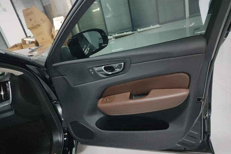 Used Volvo XC60 2020 T5 4x4 Zhiyi Luxury Edition
