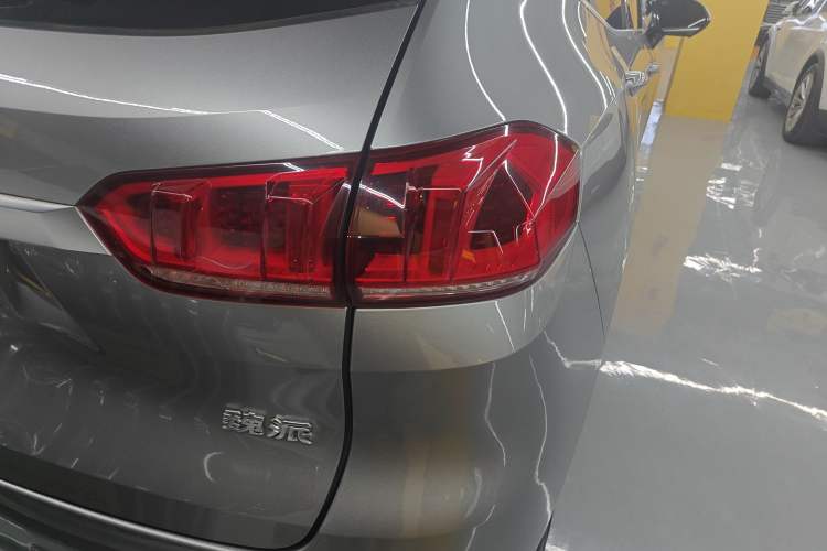 Used Wey VV5 2020 1.5T Two-Wheel Drive Smart Pioneer
