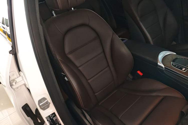 Used Mercedes-Benz GLC 2020 Facelift GLC 300 L 4MATIC Dynamic Edition
