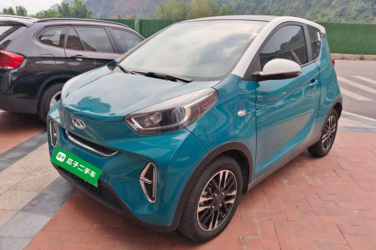 Used Chery Little Ant 2022 Restyled Version Sweet Pink Edition Half-Sugar Version 30.6 kWh 30 kW 301 km
