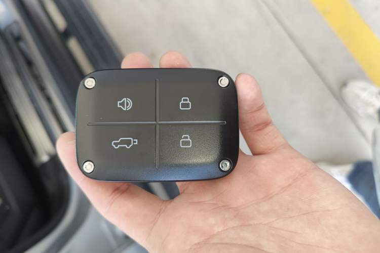 Used  V23 2025 501 Four-Wheel Drive Advanced Version
