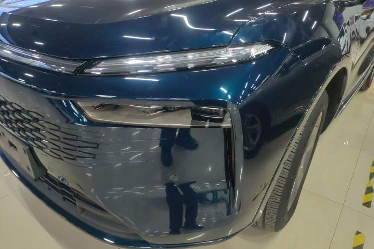 Used Wey Mocha New Energy 2024 Hi4 Four-Wheel Drive Long-Range Version
