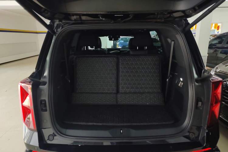 Used GAC Trumpchi GS8 2022 Double-Energy Series 2.0TM Two-Wheel Drive Prestige Edition (6 Seats)
