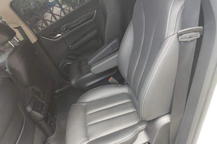 Used BYD Song MAX 2019 1.5T Automatic Smart Connect Ruiyi Sunroof Version 6 Seats China VI Standard
