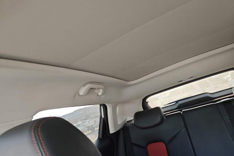 Used Haval H2s 2017 Blue Label 1.5T Dual-Clutch Elite Model
