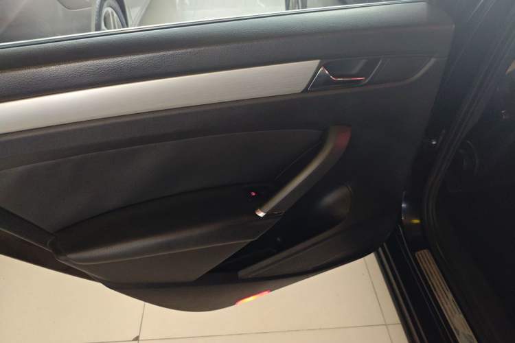 Used Volkswagen Passat 2014 1.8TSI DSG Prestige Edition