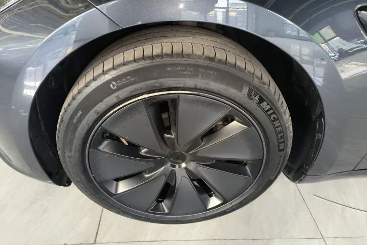 Used Tesla Model 3 2023 Rear-Wheel-Drive Version