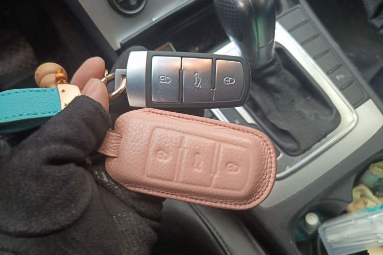 Used Volkswagen Magotan 2015 1.8TSI Luxury Model
