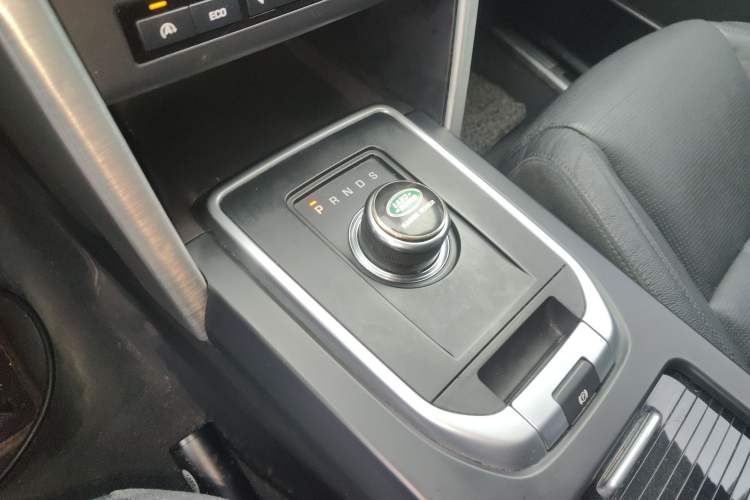 Used Land Rover Discovery Sport 2017 2.0T SE
