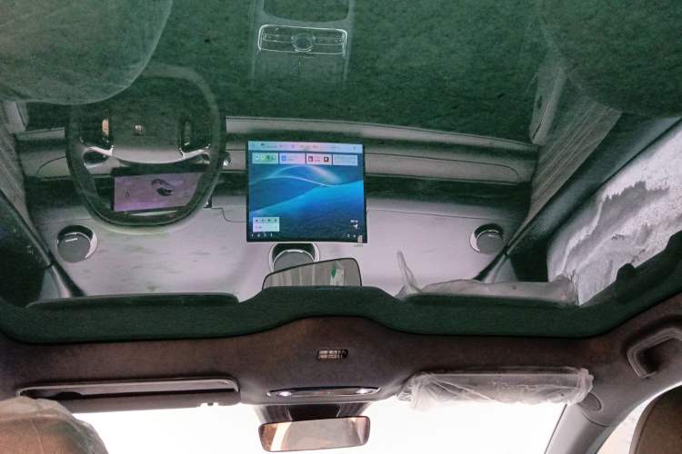 Used  Galaxy 8 2025 130km EM-i Deluxe Edition