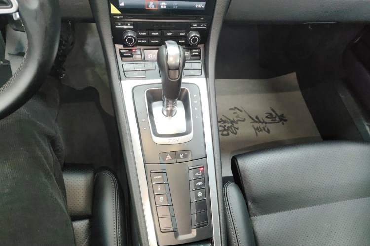 Used Porsche 718 2018 Cayman 2.0T
