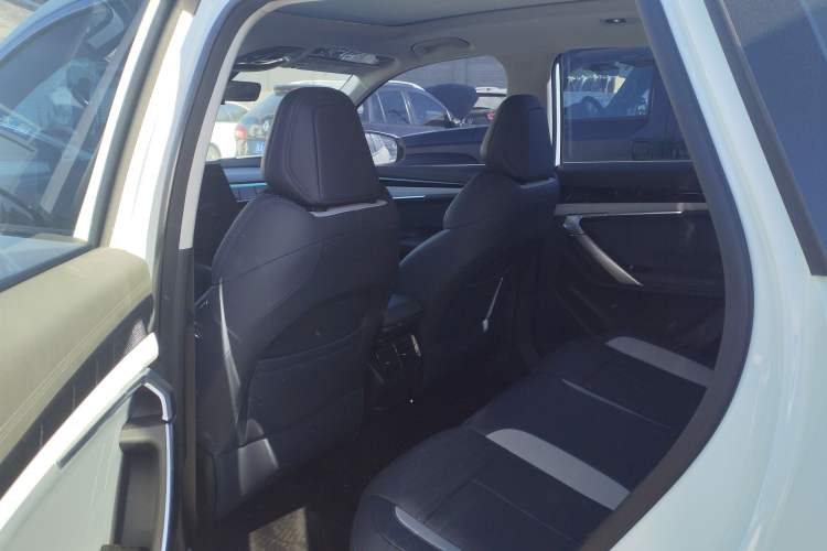 Used Geely Auto FX11 2024 1.5TD DCT Dragon Edition
