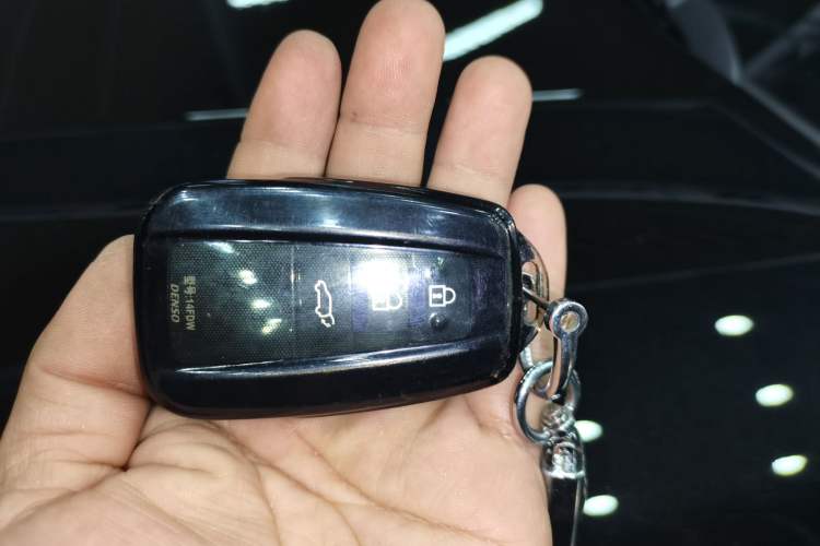 Used Toyota Crown Land Cruiser 2021 2.5L HEV Four-Wheel Drive Premium Edition