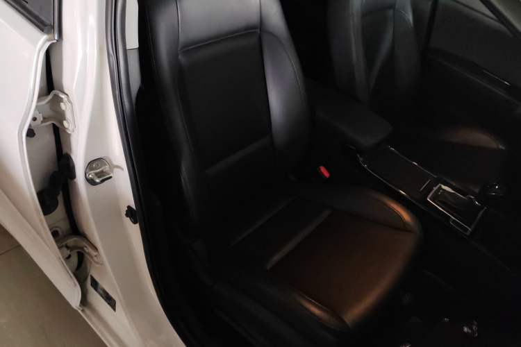 Used Hyundai Mistra 2014 1.8L Automatic Smart GLS
