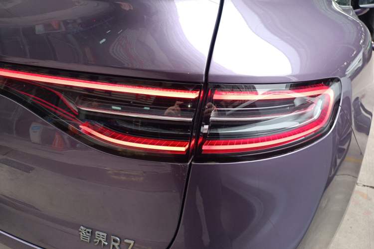 Used Hima Luxeed R7 2024 All-Electric 802 km Max