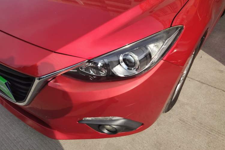 Used Mazda Mazda 3 Axela 2016 Sedan 1.5L Manual Luxury Model