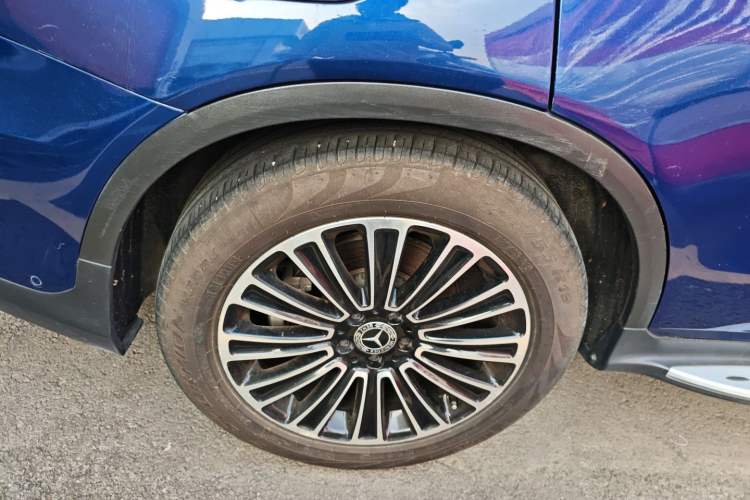 Used Mercedes-Benz GLC 2019 GLC 260 L 4MATIC Dynamic Model
