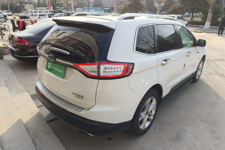 Used Ford Edge 2015 2.0T GTDi Two-Wheel-Drive High-Line Version