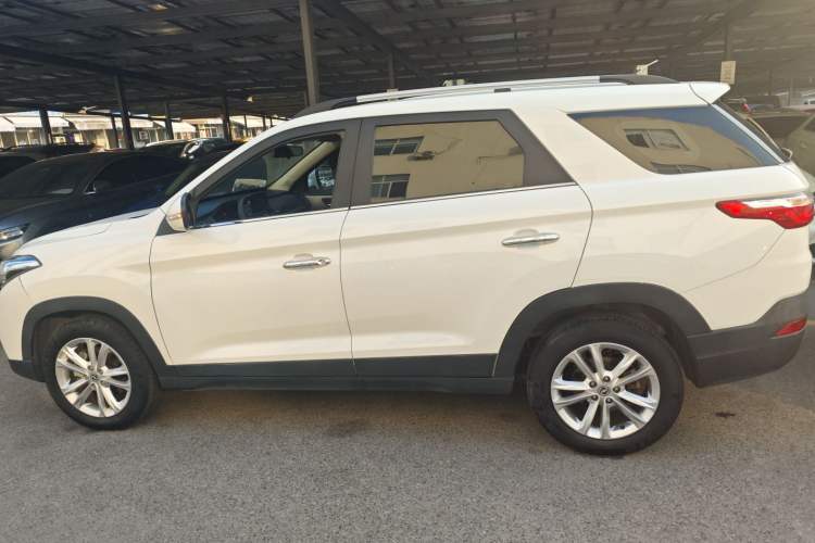 Used Dongfeng Fengon S560 2018 1.8L CVT Elite Model 7 Seats