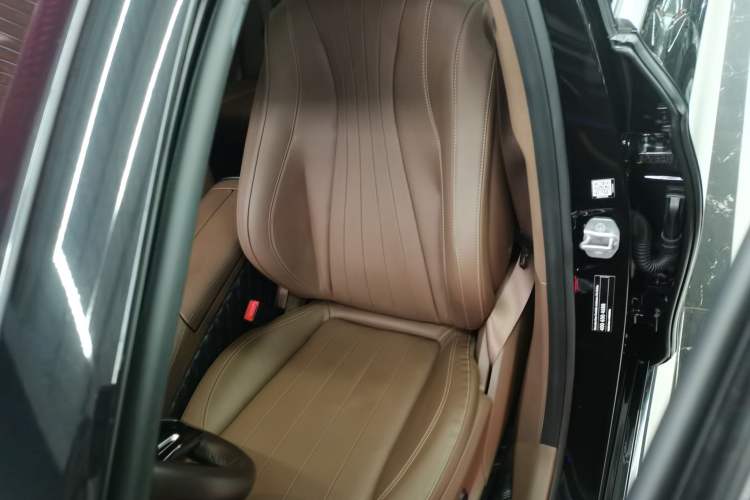 Used Mercedes-Benz E-Class 2023 E 300 L Stylish Model
