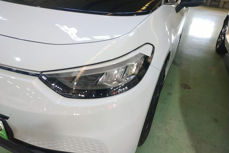 Used Volkswagen ID.3 2025 Smart Edition Outstanding Model
