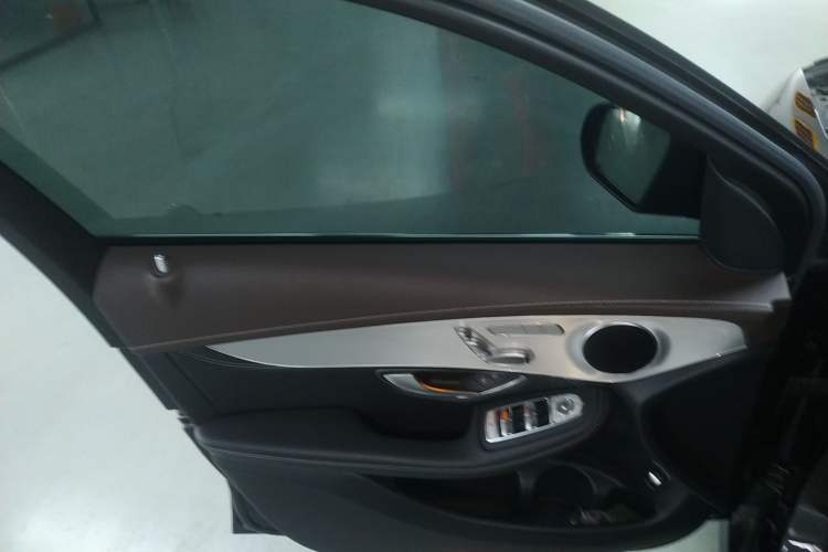 Used Mercedes-Benz GLC 2020 GLC 260 L 4MATIC Dynamic Model
