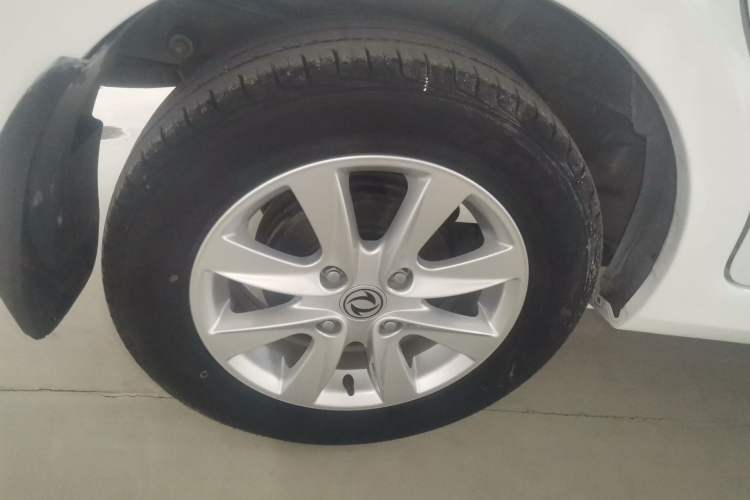 Used Dongfeng Fengon 330 2019 1.5L 330S Manual Comfort Version China VI Standard
