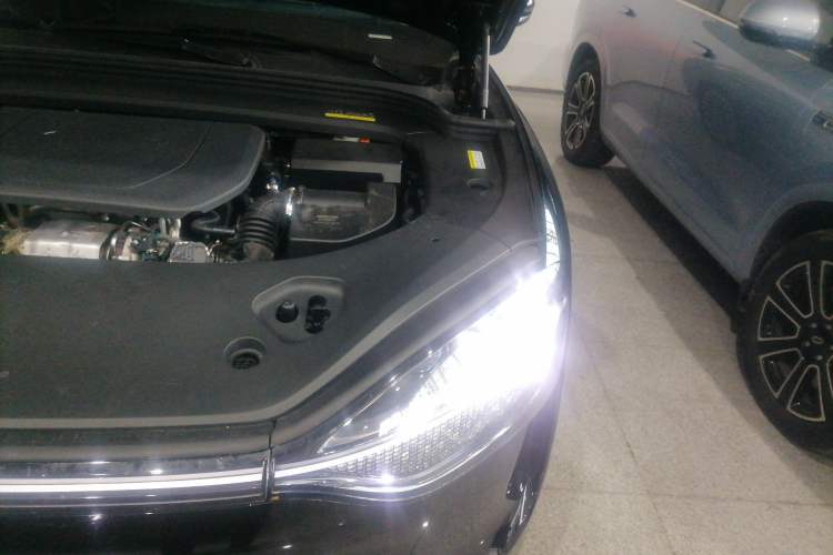 Used Hima AITO M9 2024 Range-Extended Ultra Version 42 kWh 6-Seater Model
