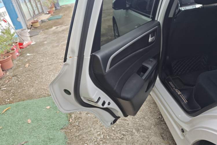 Used Honda Jade 2017 1.8L Automatic Classic Edition 5 seats
