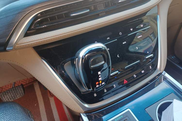 Used Buick GL8 2021 ES Land Cruiser 653T Luxury Edition