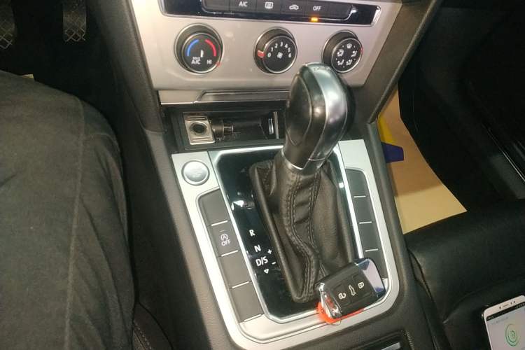 Used Volkswagen Magotan 2018 280TSI DSG Comfort Model
